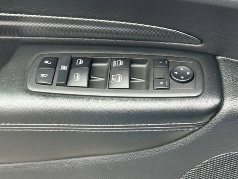 Used 2022 Dodge Durango GT image 25