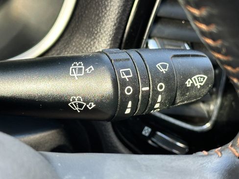 Used 2019 Jeep Compass Limited image 34