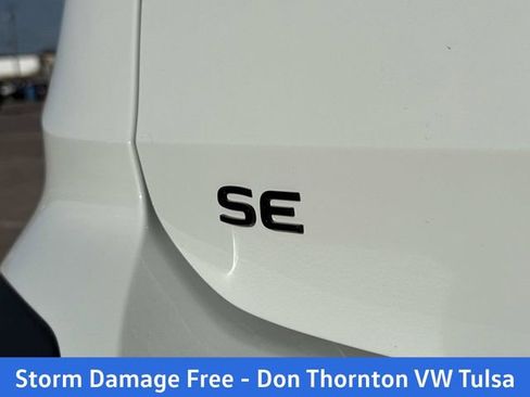 New 2026 Volkswagen Taos SE FWD image 4
