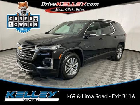 Used 2023 Chevrolet Traverse LT FWD image 1