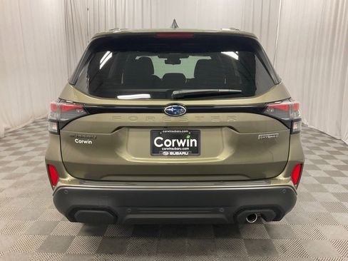Certified 2025 Subaru Forester Touring w/ Touring Package image 6