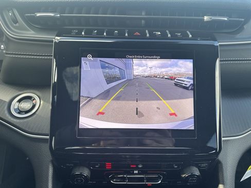 New 2025 Jeep Grand Cherokee Altitude image 26