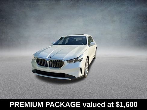 Used 2025 BMW 228i xDrive w/ Premium Package image 4