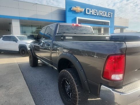 Used 2018 RAM 2500 Tradesman w/ Chrome Appearance Group AWD/4WD image 5