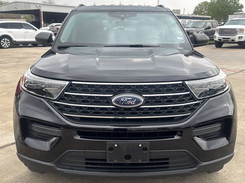 Used 2023 Ford Explorer XLT image 15