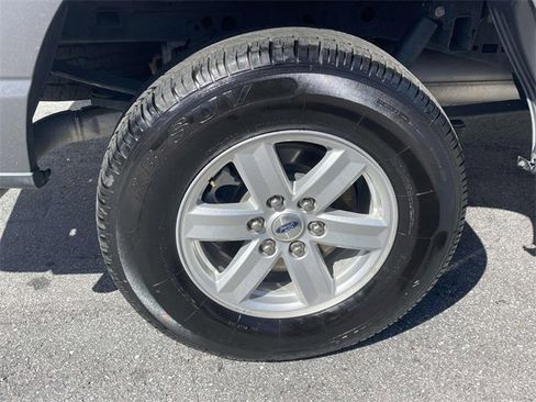 Used 2021 Ford F150 XLT image 7