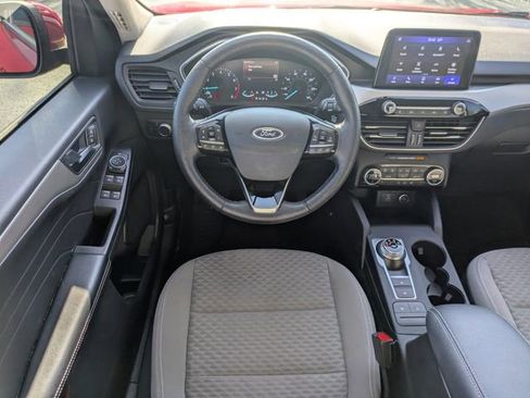 Used 2021 Ford Escape SE w/ Convenience Package image 16