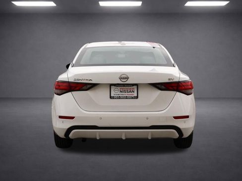 Used 2024 Nissan Sentra SV FWD image 5