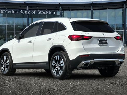 New 2026 Mercedes-Benz GLA 250 4MATIC image 6