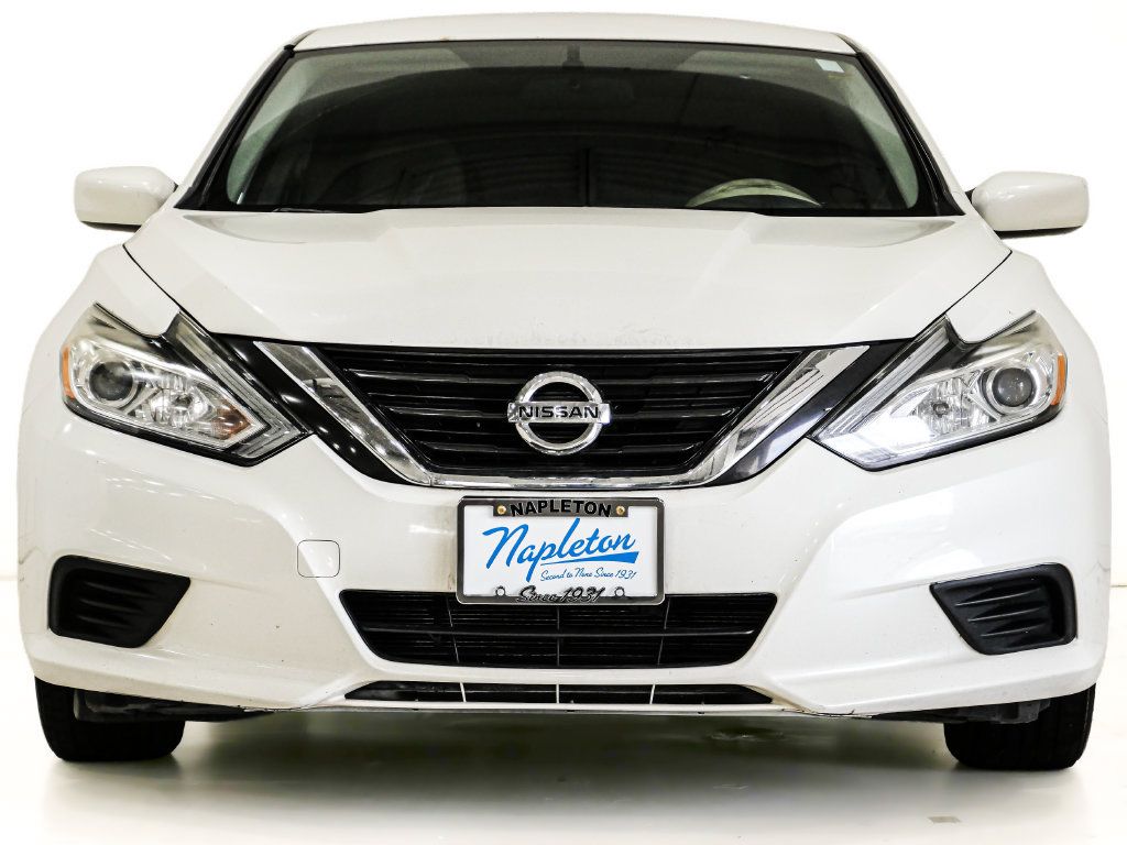 Used 2017 Nissan Altima 2.5 S w/ Power Driver Seat Package FWD image 2