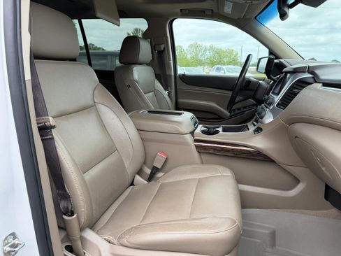 Used 2019 GMC Yukon XL SLT w/ Open Road Package image 25