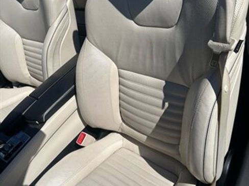 Used 2013 Mercedes-Benz SL 550 w/ Premium Pkg image 18