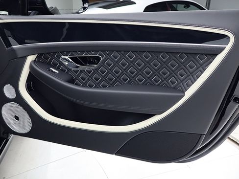 Used 2024 Bentley Continental GT Speed image 55