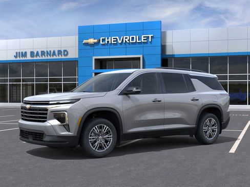 New 2026 Chevrolet Traverse LT image 2