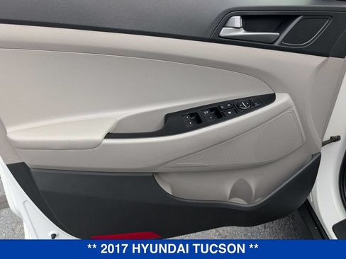 Used 2017 Hyundai Tucson SE FWD image 11