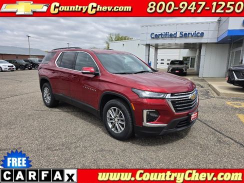 Used 2023 Chevrolet Traverse LT AWD/4WD image 1