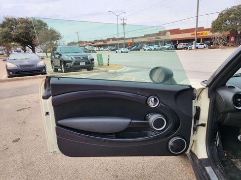 Used 2013 MINI Cooper S image 9