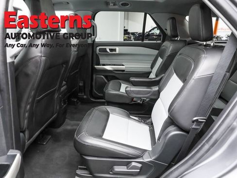 Used 2022 Ford Explorer XLT w/ Equipment Group 202A image 21