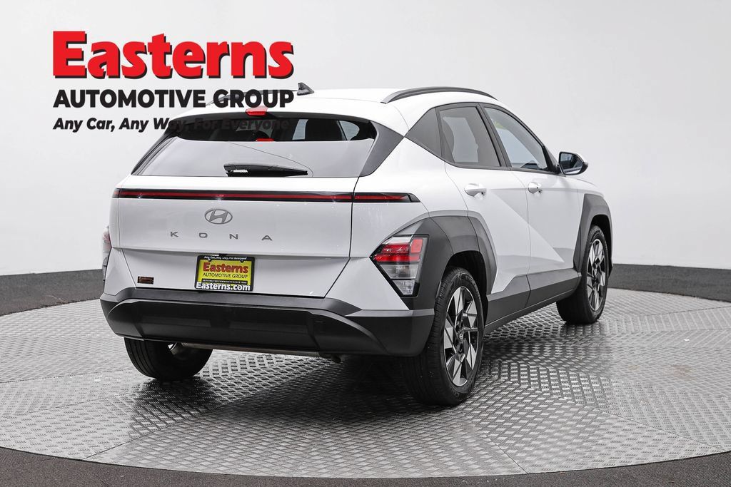 Used 2024 Hyundai Kona SEL FWD image 5