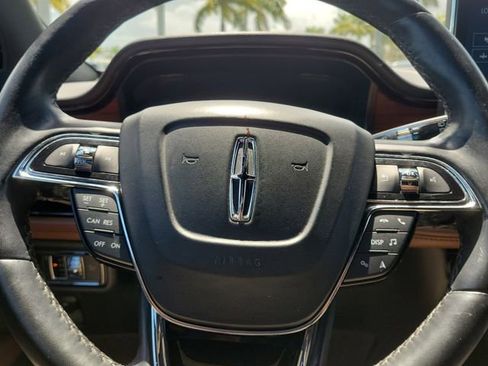 Used 2023 Lincoln Nautilus Reserve FWD image 17