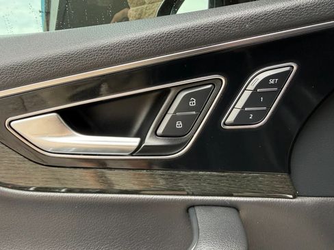 Used 2017 Audi Q7 3.0T Premium Plus AWD/4WD image 43