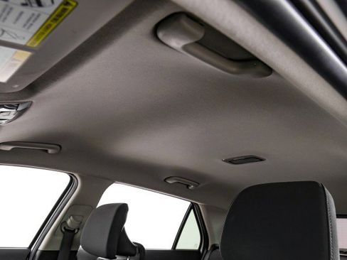 Used 2024 Kia Niro LX image 24