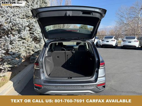 Used 2025 Volkswagen Taos S AWD/4WD image 36