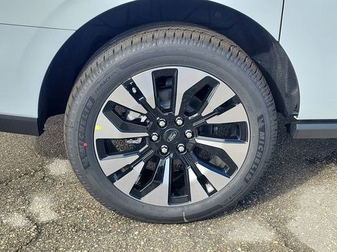 New 2026 Ford Expedition Max Platinum AWD/4WD image 5