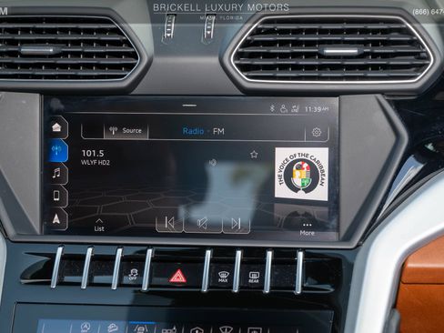 Used 2019 Lamborghini Urus AWD/4WD image 28