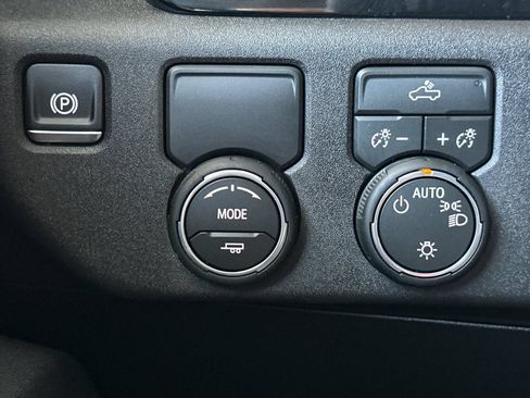 Used 2026 Chevrolet Silverado 1500 LT w/ LPO, Dark Essentials Package RWD image 35