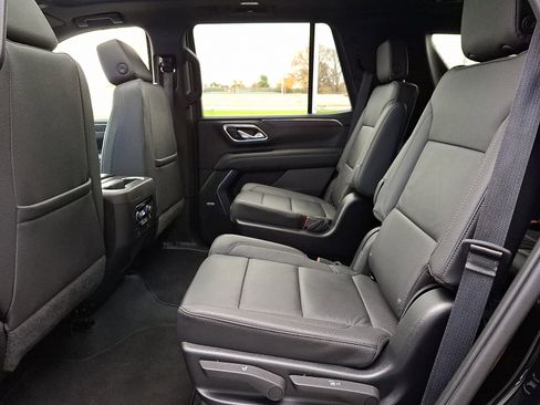 Used 2023 Chevrolet Tahoe LT w/ Luxury Package image 10