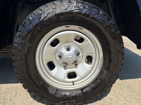 Used 2020 RAM 1500 Tradesman RWD image 10