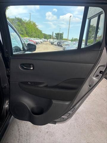 Used 2025 Nissan Leaf S FWD image 19