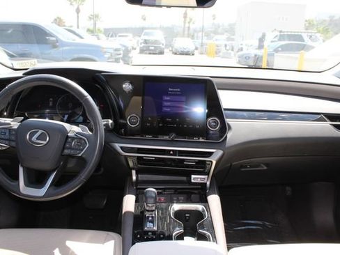 Certified 2024 Lexus RX 350 FWD w/ Technology Package image 10