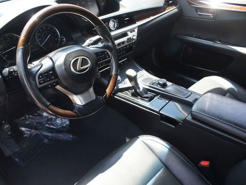 Used 2017 Lexus ES 350 w/ Premium Package FWD image 14