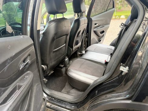 Used 2018 Buick Encore Sport Touring FWD image 4