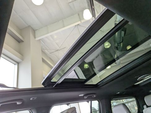 New 2026 Jeep Grand Wagoneer Summit w/ Premium Group III image 13