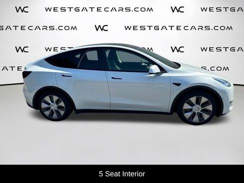 Used 2021 Tesla Model Y Long Range AWD/4WD image 29