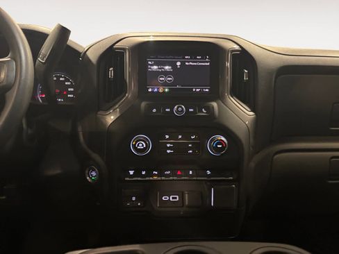 Used 2025 Chevrolet Silverado 2500 Custom w/ Custom Value Package image 12