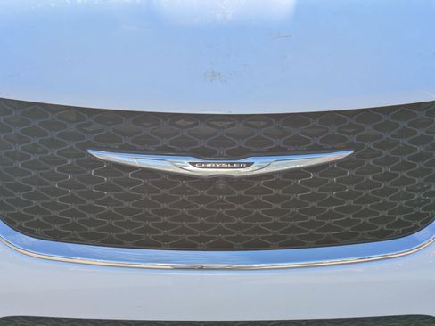 New 2026 Chrysler Pacifica Select FWD image 31