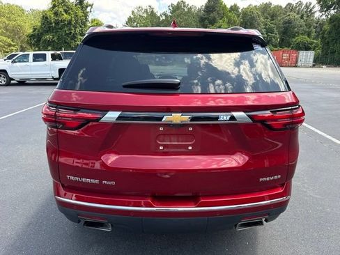 Used 2023 Chevrolet Traverse Premier AWD/4WD image 4