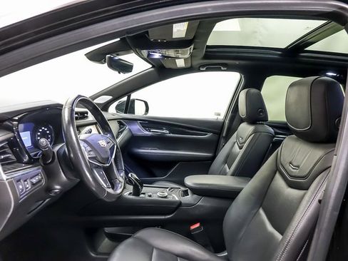 Used 2020 Cadillac XT5 Premium Luxury image 9