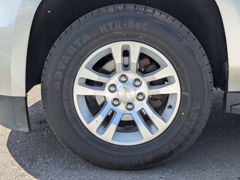 Certified 2020 Chevrolet Suburban LT AWD/4WD image 54