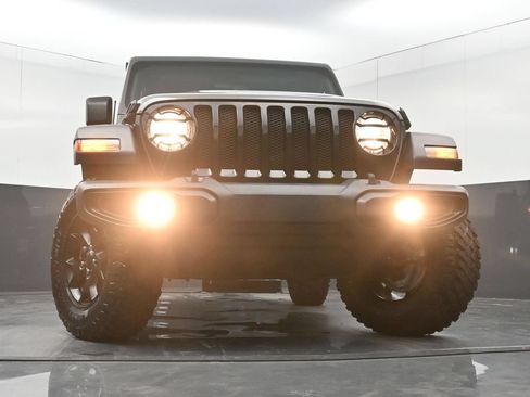 Used 2020 Jeep Wrangler Sport AWD/4WD image 21