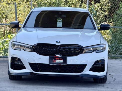 Used 2022 BMW 330e w/ M Sport Package RWD image 4