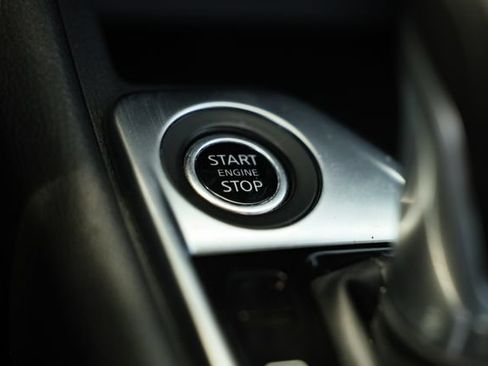 Used 2025 Nissan Sentra SV FWD image 39