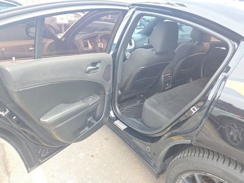 Used 2014 Dodge Charger SXT w/ Blacktop Package image 5