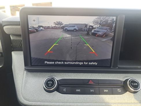 Used 2022 Ford Maverick XLT image 8