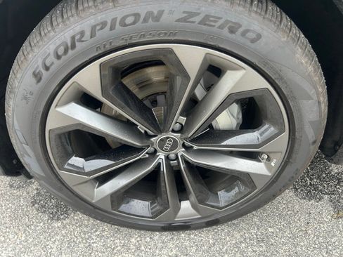 Used 2026 Audi Q7 3.0T Premium Plus AWD/4WD image 27