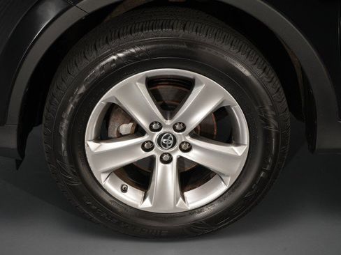 Used 2015 Toyota RAV4 XLE AWD/4WD image 20